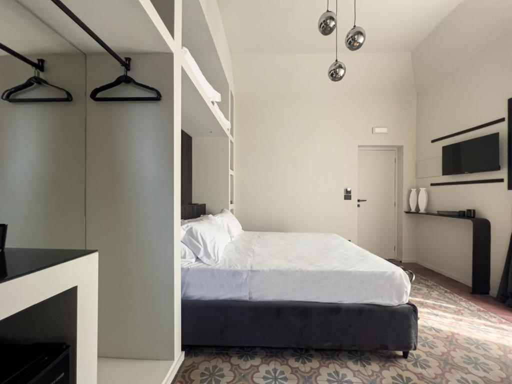 Vicolo San Gaetano -Luxury Rooms- Катания Экстерьер фото