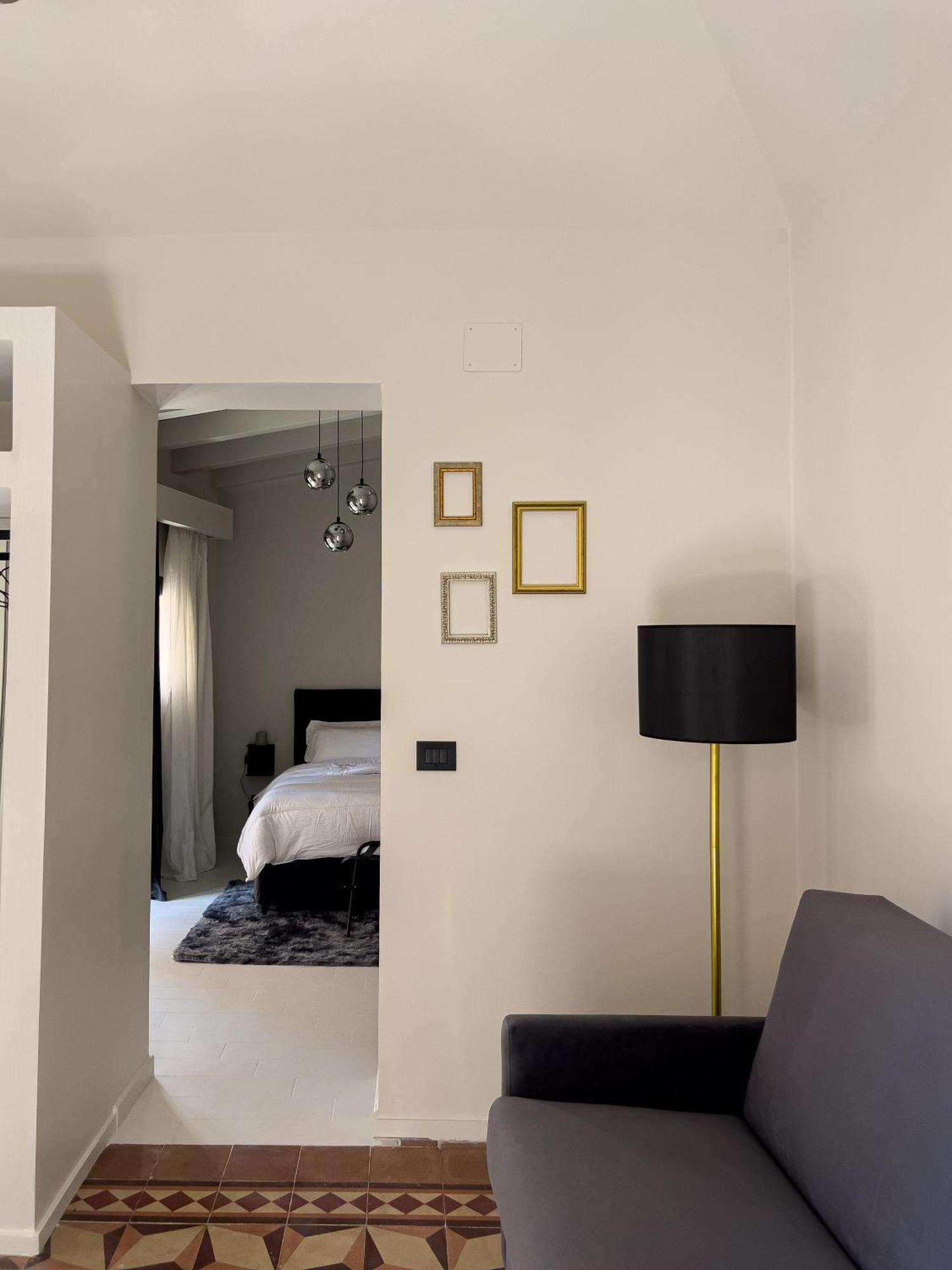 Vicolo San Gaetano -Luxury Rooms- Катания Экстерьер фото