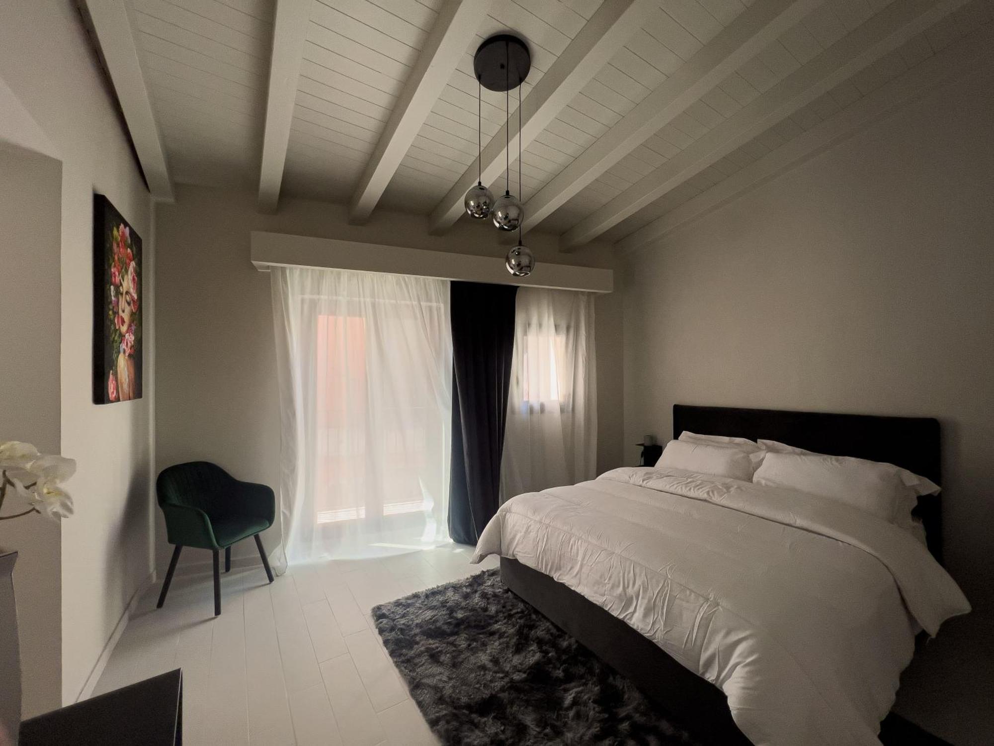 Vicolo San Gaetano -Luxury Rooms- Катания Экстерьер фото